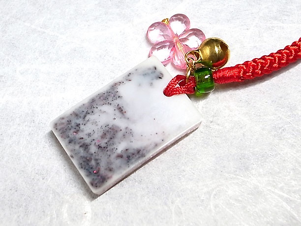 レジン根付「緋袍」