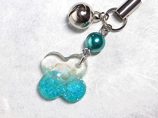 レジンストラップチャーム「花野」