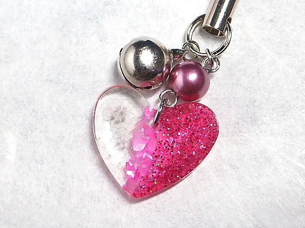 レジンストラップチャーム「ハート」