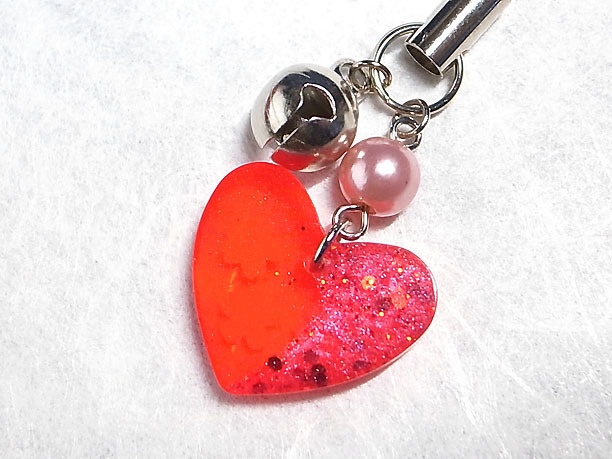 レジンストラップチャーム「ハート」