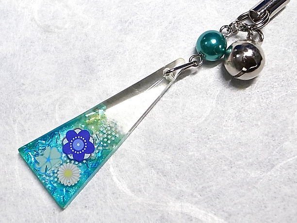 レジンストラップチャーム「三碧」