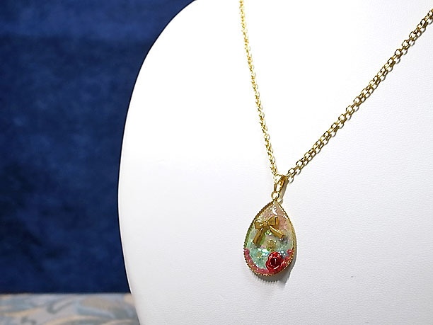 レジンペンダント「雫」