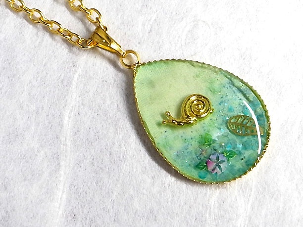 レジンペンダント「雫」