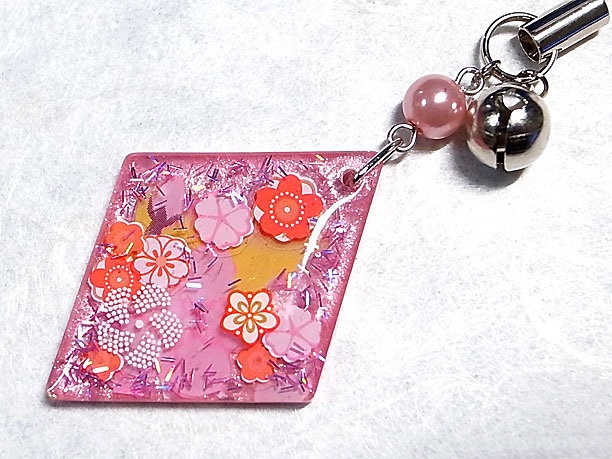 レジンストラップチャーム「花朝」