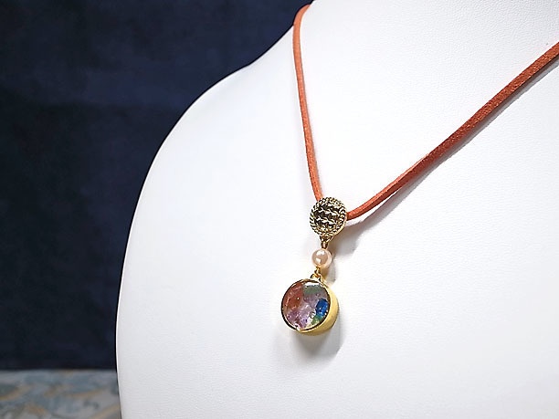 レジンペンダント「円丘」