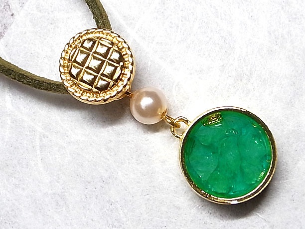 レジンペンダント「円丘」