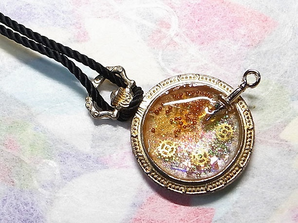 レジンペンダント「悠遠」