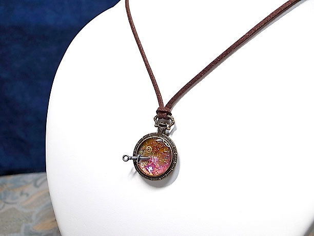 レジンペンダント「悠遠」