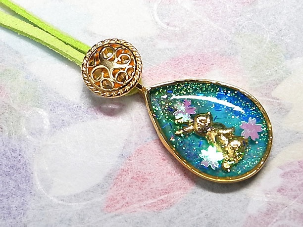 レジンペンダント「悠遠」