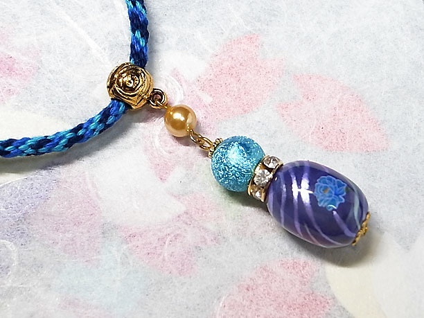 組みひも絵付けビーズペンダント「暁光」