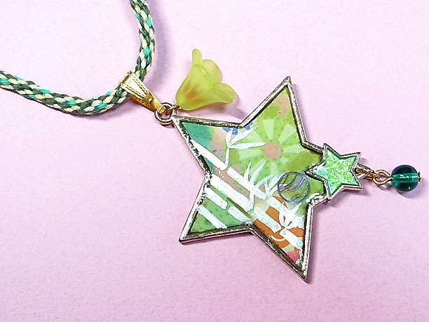 組みひもレジンペンダント「星彩」