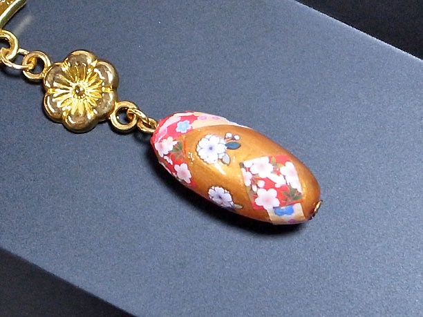 組みひもレジンペンダント「金風」