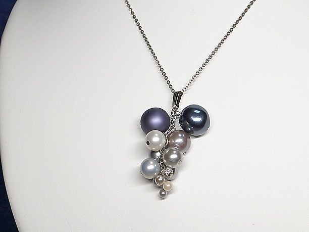 パールビーズペンダント「葡萄」