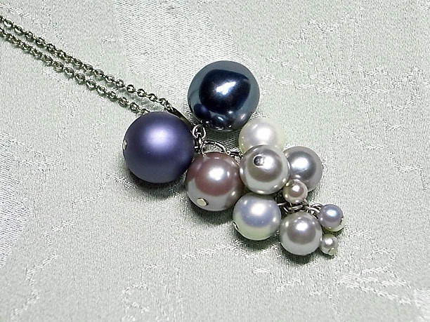 パールビーズペンダント「葡萄」