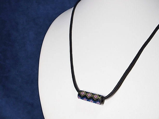 ビーズ・ネックレス「葛折」