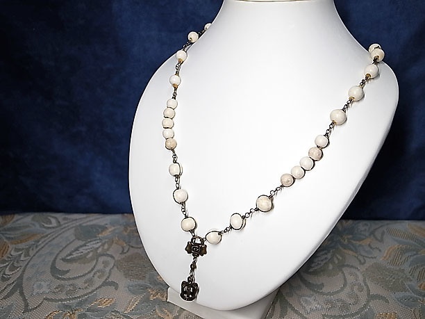 ビーズ・ネックレス「葛折」