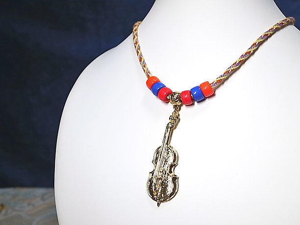 組みひもペンダント「求道」