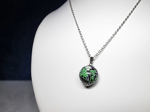 絵付けビーズペンダント「清淑」