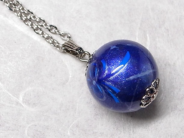 絵付けビーズペンダント「清淑」