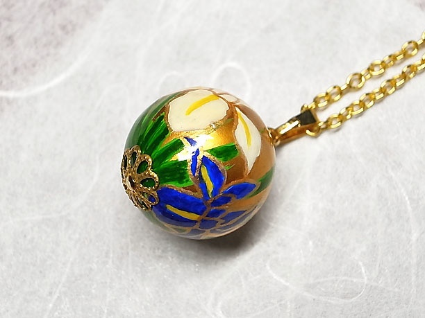 絵付けビーズペンダント「婉麗」