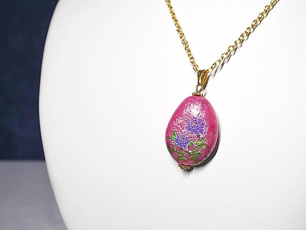 絵付けビーズペンダント「高雅」