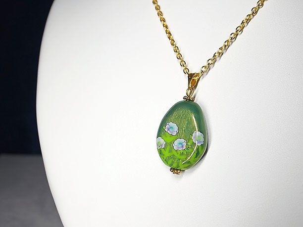 絵付けビーズペンダント「高雅」