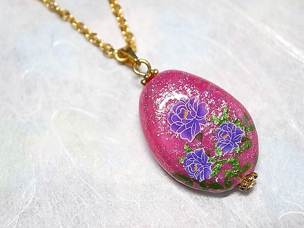 絵付けビーズペンダント「高雅」