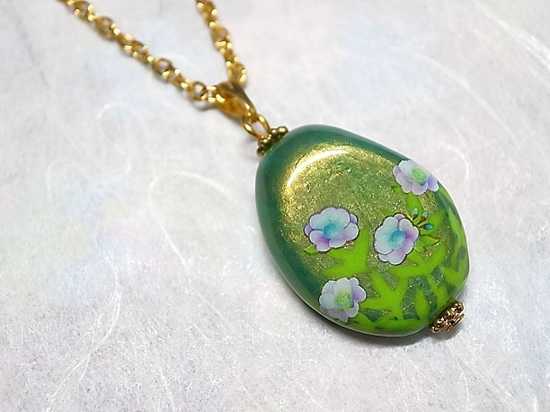 絵付けビーズペンダント「高雅」