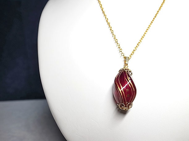 絵付けビーズペンダント「明媚」