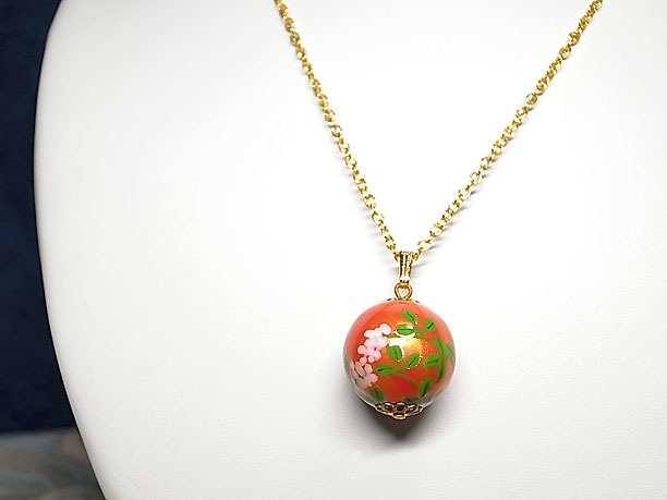 絵付けビーズペンダント「優艶」