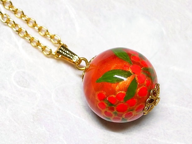 絵付けビーズペンダント「流麗」