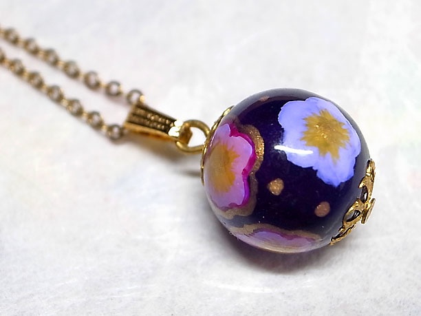 絵付けビーズペンダント「優々」