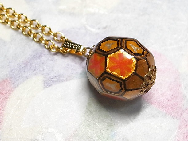 絵付けビーズペンダント「風雅」