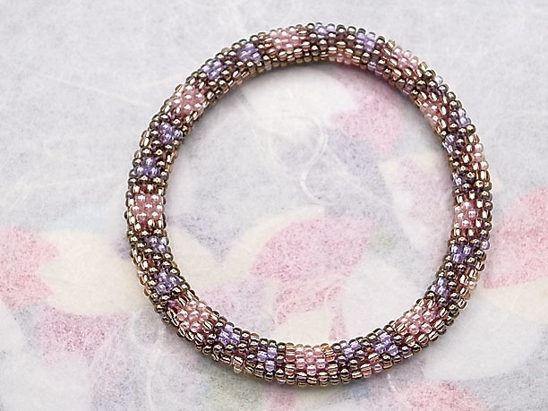 ビーズ・チューブクロッシェブレスレット「曙光」