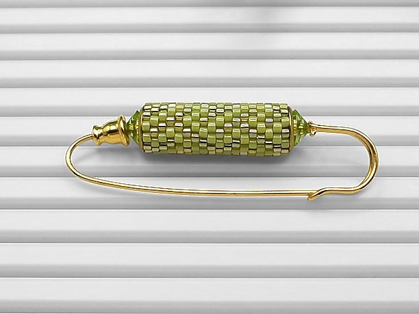 ローリングビーズ・ショールピン「草花」