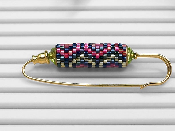 ローリングビーズ・ショールピン「明王」