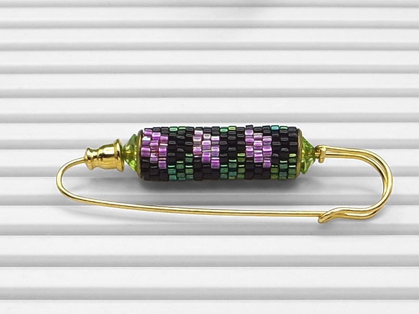 ローリングビーズ・ショールピン「神将」