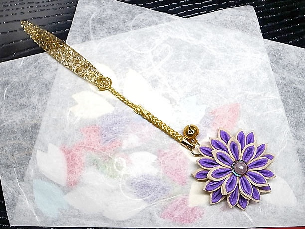 つまみ細工・帯飾り「菊花」