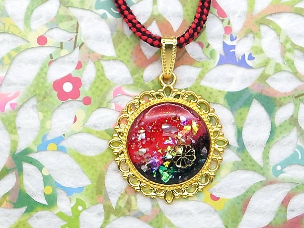 組みひもレジンペンダント「暁雲」