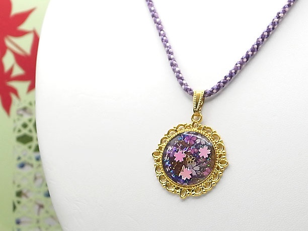 組みひもレジンペンダント「暁雲」