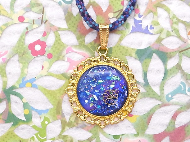 組みひもレジンペンダント「暁雲」