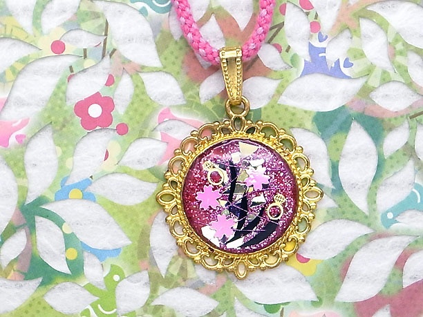 組みひもレジンペンダント「桜雲」