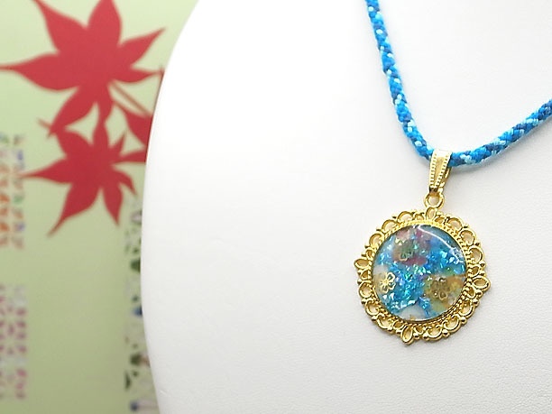 組みひもレジンペンダント「瑞雲」