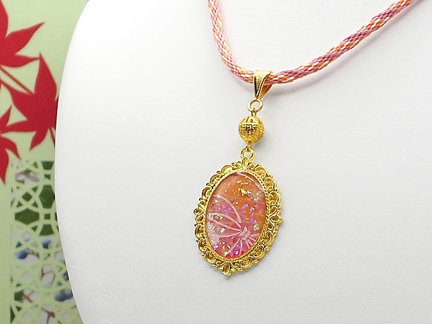 組みひもレジンペンダント「赫焉」