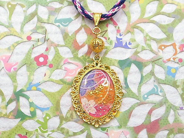 組みひもレジンペンダント「赫焉」