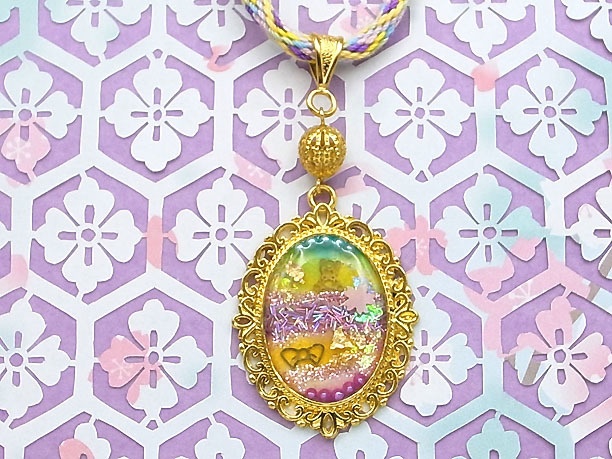 組みひもレジンペンダント「赫焉」