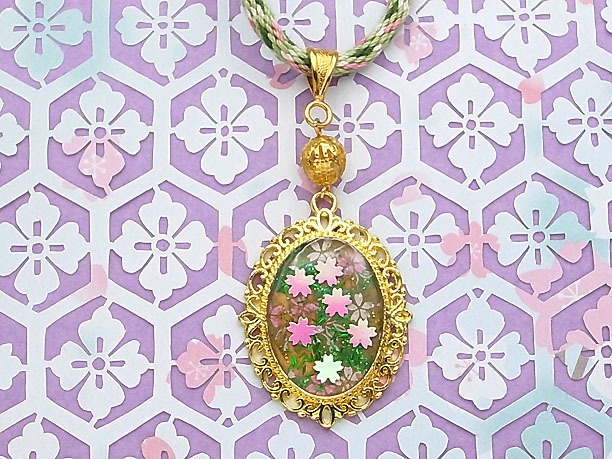 組みひもレジンペンダント「永日」