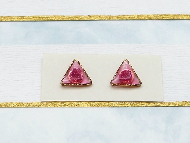 レジン・スタッドピアス「乙」