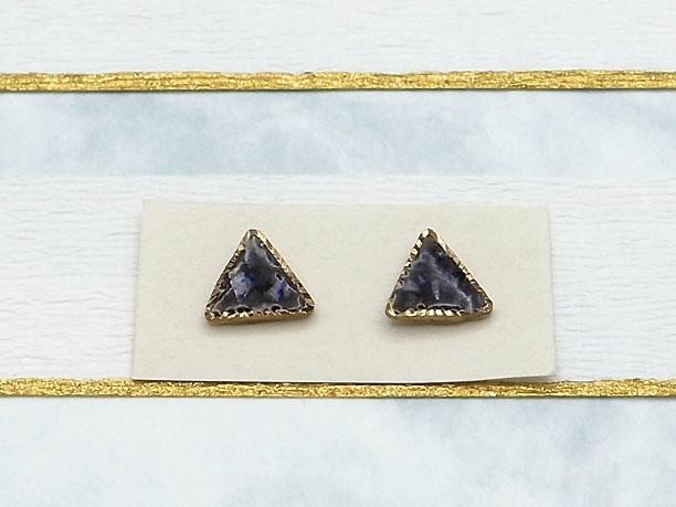 レジン・スタッドピアス「乙」