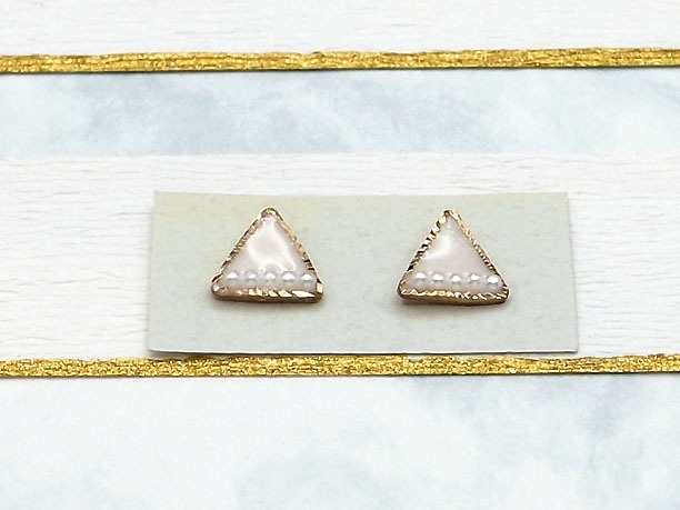 レジン・スタッドピアス「乙」